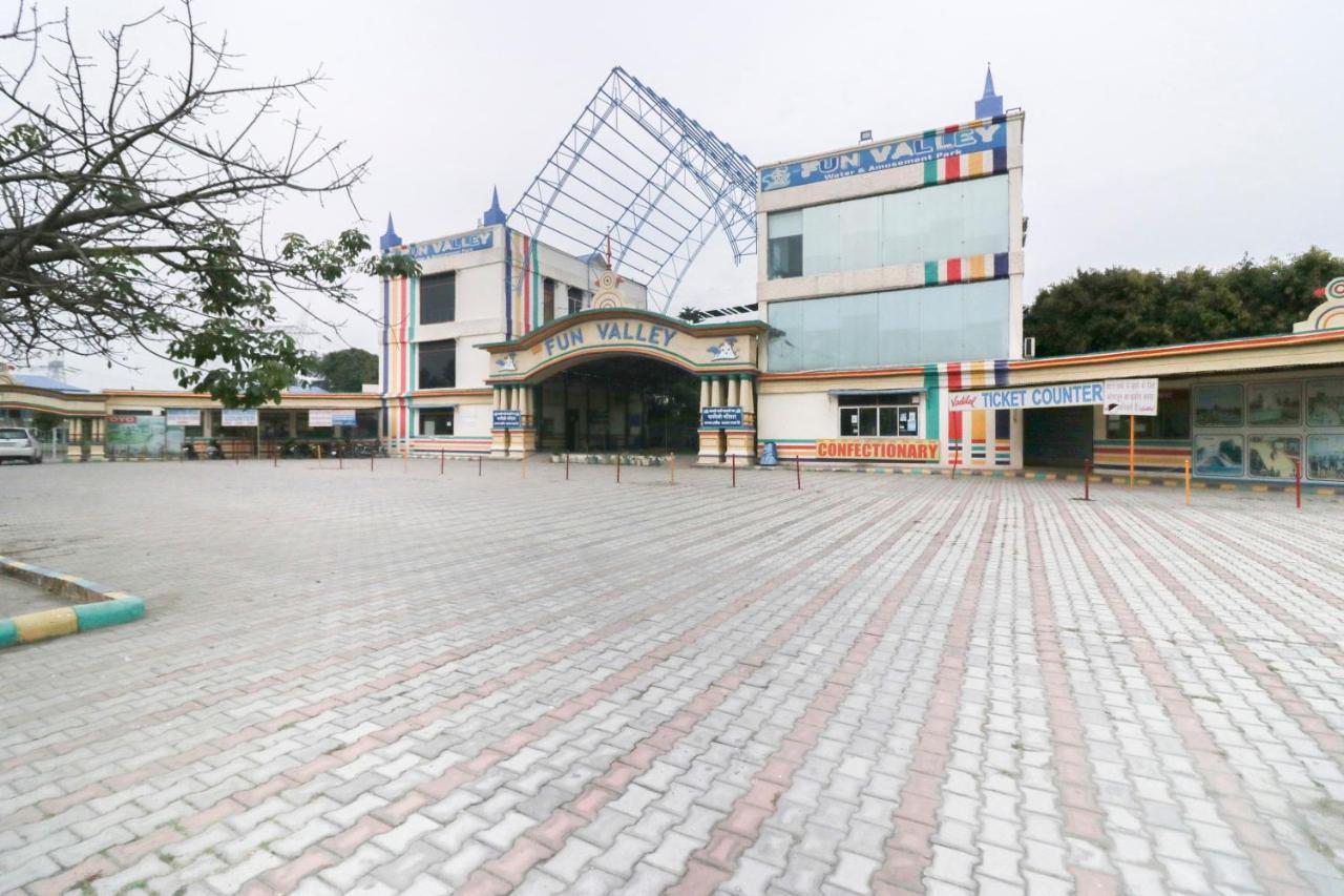 ホテル Oyo 19862 ザ ファン バレー Doiwāla エクステリア 写真